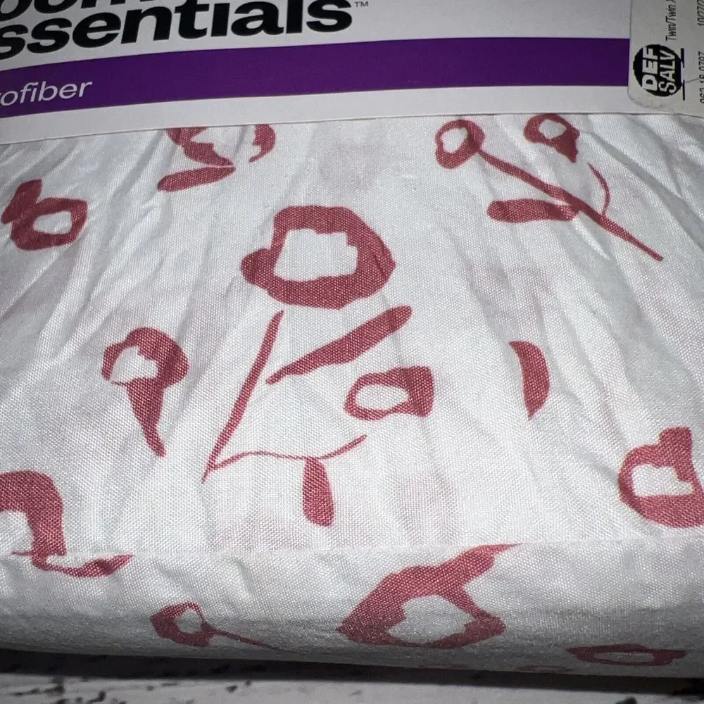 Room Essentials Microfiber Bed Sheet Set Twin/Twin XL Floral 3 Piece Bedroom NEW